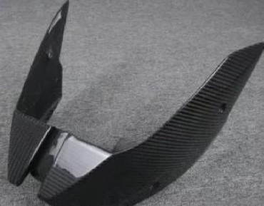 Spoiler anteriore Carbonio per Aprilia Dorsoduro 750 SMV 