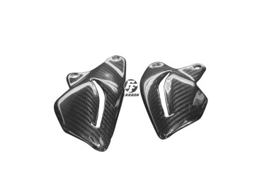 Paratacco Carbonio per Triumph Street Triple 2013-2016 Carbonio+Fibra di Vetro | Spigato | Brillante