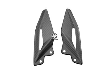 Carbon Fersenschützer für Triumph Street Triple 765 2017- 100% Carbon | Köper | Matt