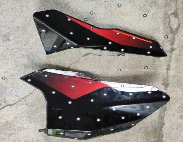Carénage Latéral Carbone pour KTM 390 Duke 2024- 