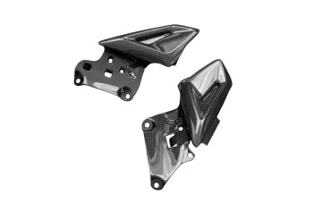Carenado lateral en el marco Carbono por Triumph Street Triple 