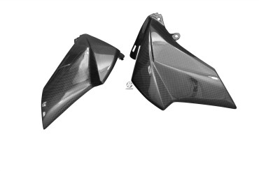 Carenado de depósito (paneles laterales) Carbono por Kawasaki Z800 Carbono+Fibra de Vidrio | Patron Sencillo | Brillante