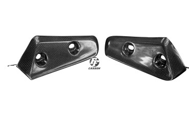 Guardafango frontal (solo partes laterales) Carbono por Triumph Speed Triple 2011-2017 Carbono+Fibra de Vidrio | Patron Sencillo | Brillante